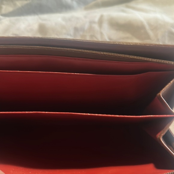 🚨REHAB 🚨Dooney and Bourke Wallet - Picture 5 of 5